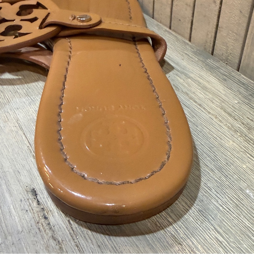 Tory Burch Tan Leather Classic Thong Sandals - Picture 5 of 10
